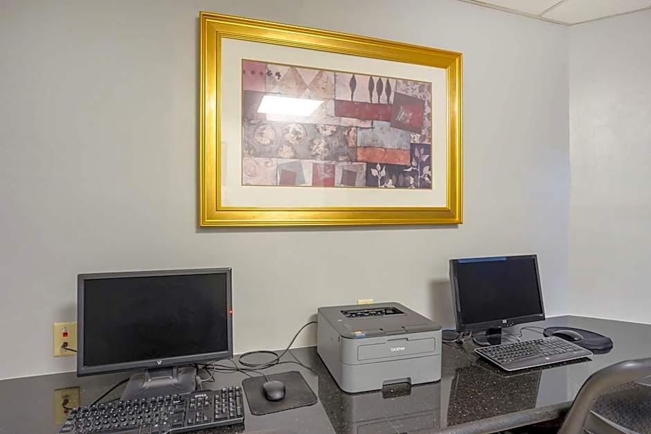 Best Western Plus Reading Inn & Suites