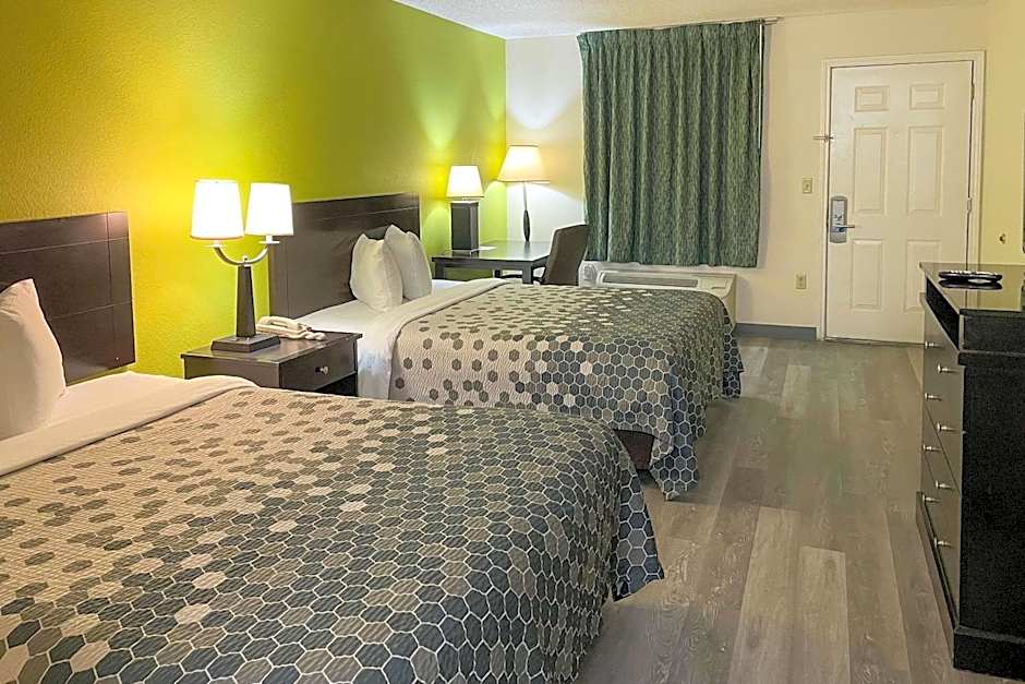 Econo Lodge Inn & Suites Sweetwater I-20