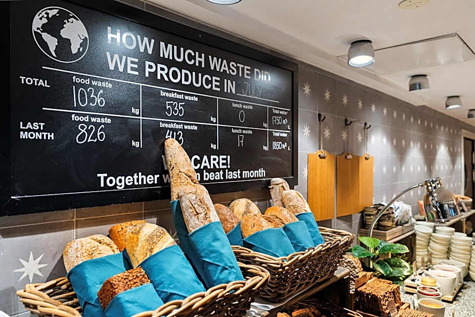 Clarion Hotel Admiral