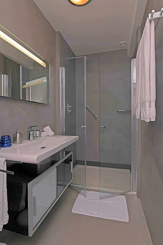 Black Jack Suites Amsterdam – Amsterdam, NY