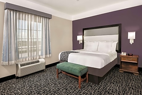 1 King Bed Two-Room Mobility Accessible Suite Non-Smoking