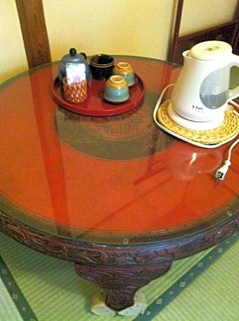 Japanese-Style Single Room with Shared Bathroom