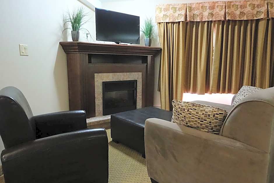 Ramada by Wyndham Weyburn