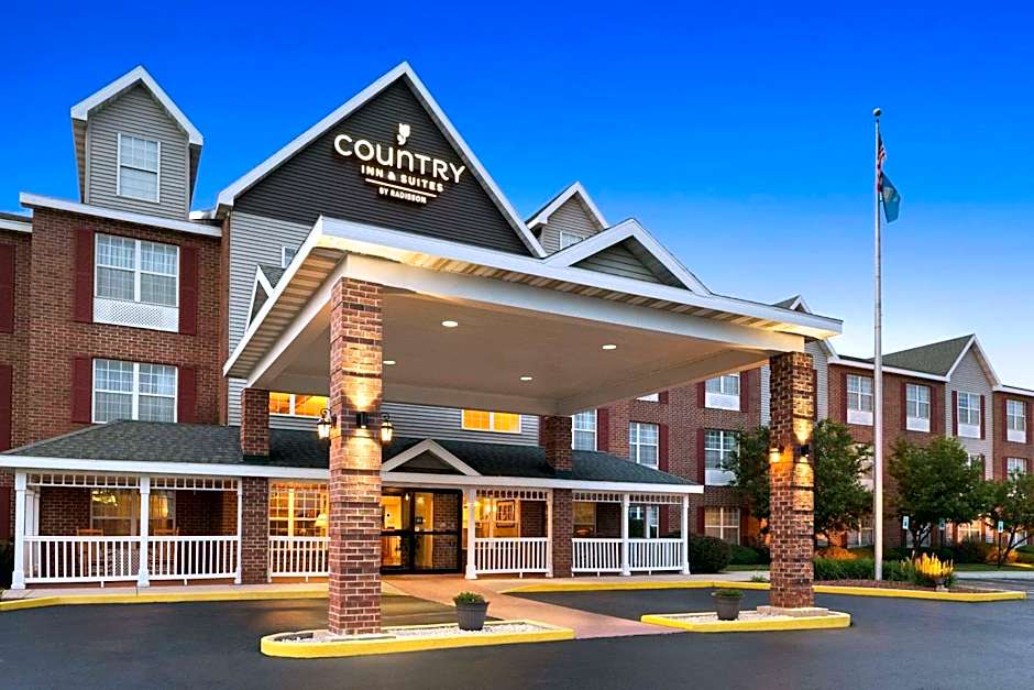 Country Inn & Suites by Radisson Kenosha - Pleasant Prairie