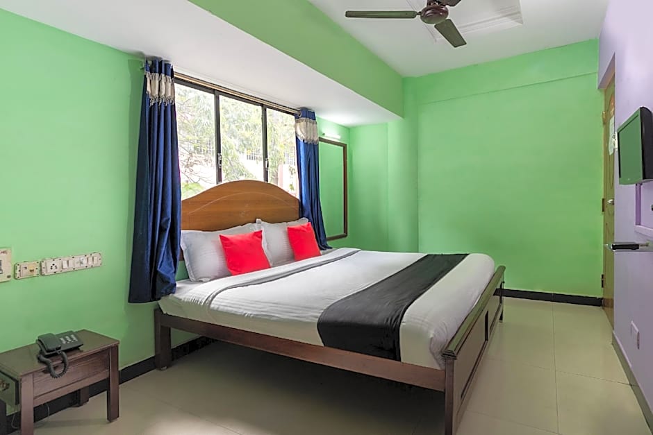 Madurai Velnachiyar Guest House by OYO Rooms – Chennai, IL