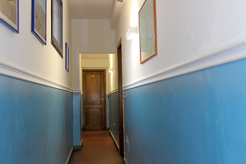 Max Apartments