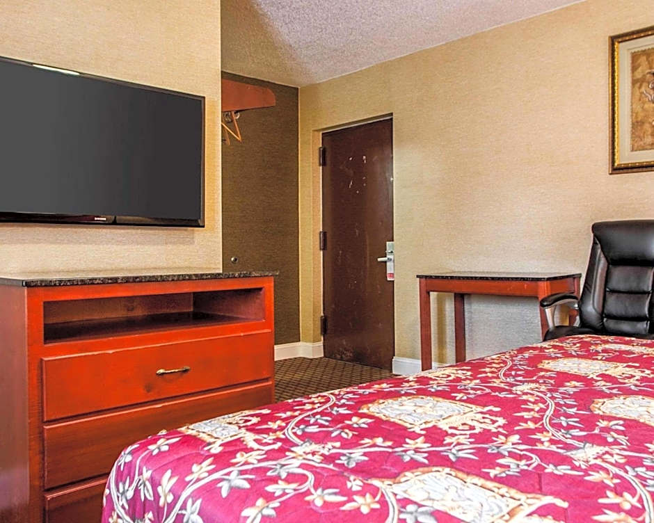 Rodeway Inn Paterson Great Falls Park Area