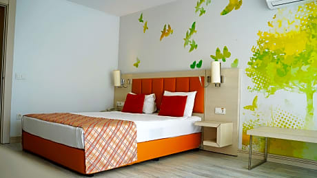 Superior Family Room