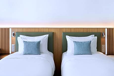 Twin Room with Courtyard View