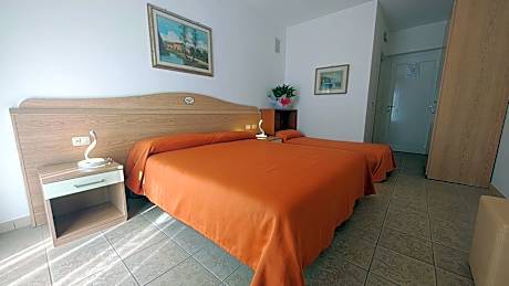 Triple Room with Balcony