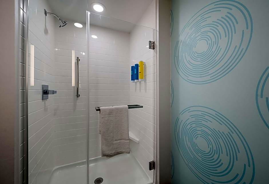 Tru By Hilton Novi Detroit