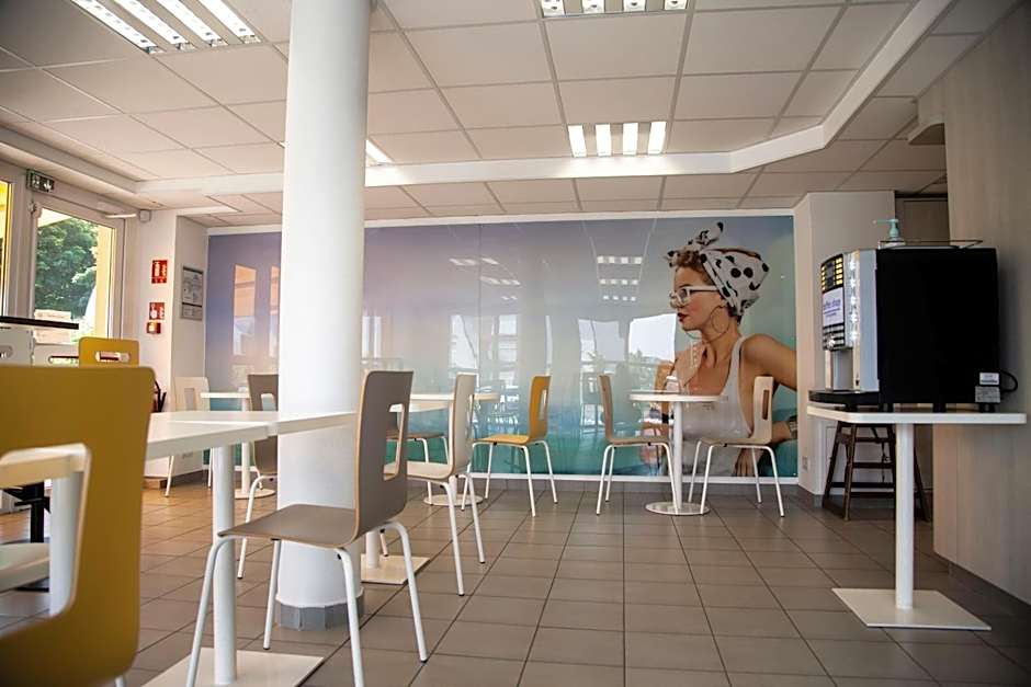 Kyriad Direct Arras - Saint-Laurent-Blangy - Parc Expo