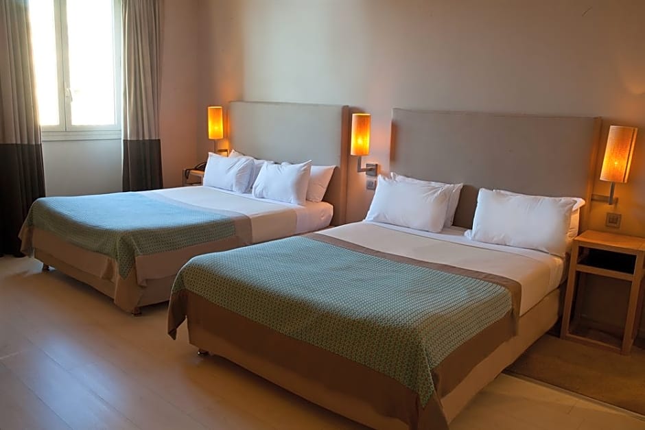 Maisons du Monde Hotel & Suites - Marseille Vieux Port