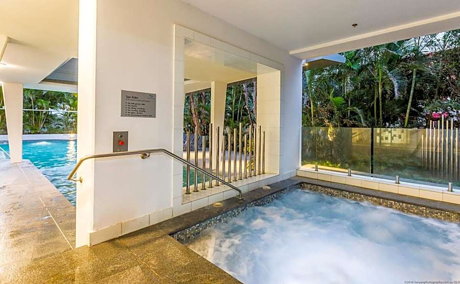 Artique Surfers Paradise - Official