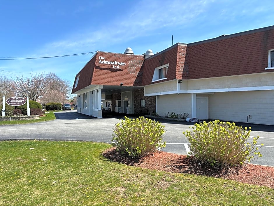 Admiralty Inn & Suites - a Red Collection Hotel