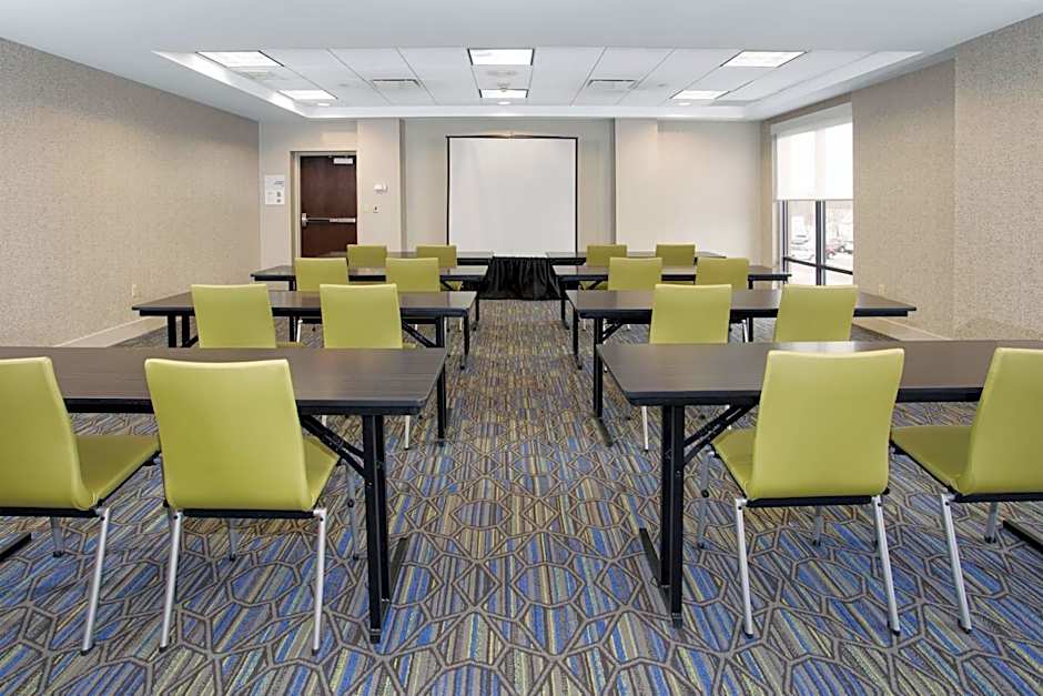 Holiday Inn Express & Suites South Portland By IHG