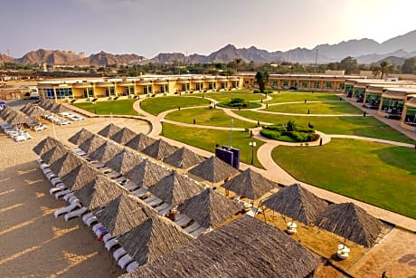 Royal Beach Hotel & Resort