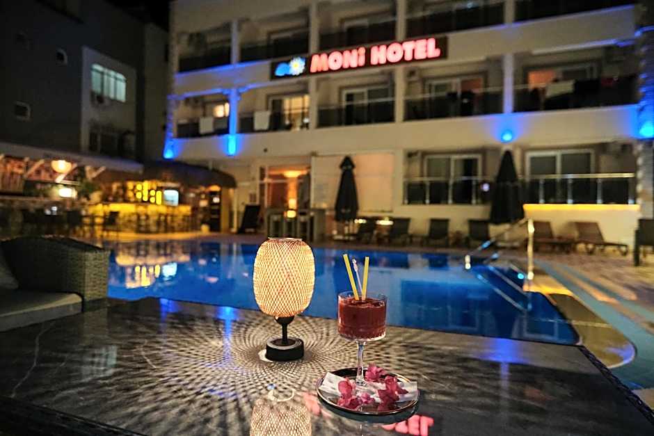 Moni Hotel
