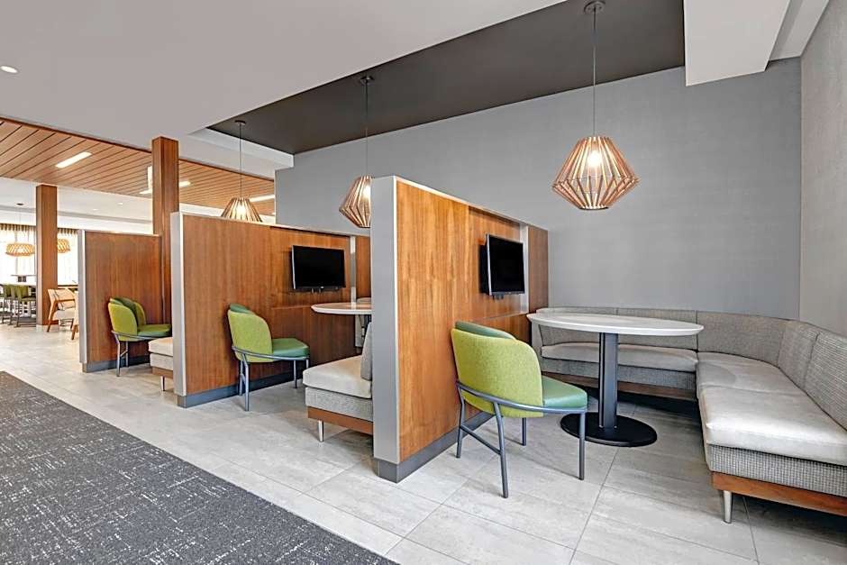 Courtyard by Marriott® Manhattan Aggieville