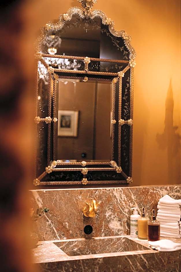 Cabosse, Boutique Palace & Spa