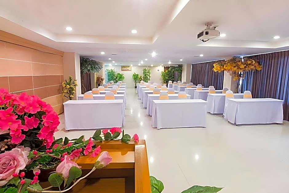 Three Seasons Bangkok