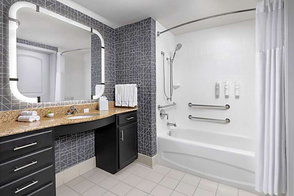 Homewood Suites By Hilton Manchester/Airport, Nh