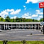 Econo Lodge Inn & Suites Evergreen