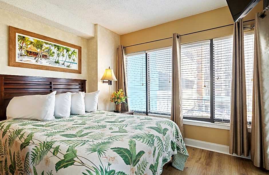 Photo 1 of 7 of 2 Bedroom Suite, Ocean front