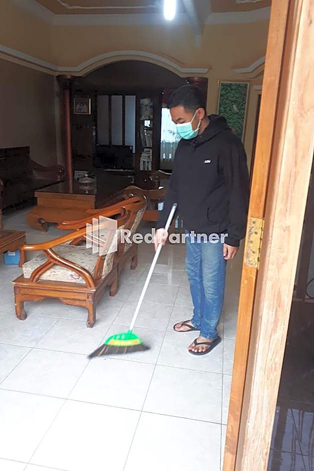 Bromo Indah Lestari Homestay Mitra RedDoorz