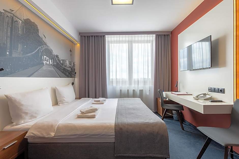 Terminal Hotel