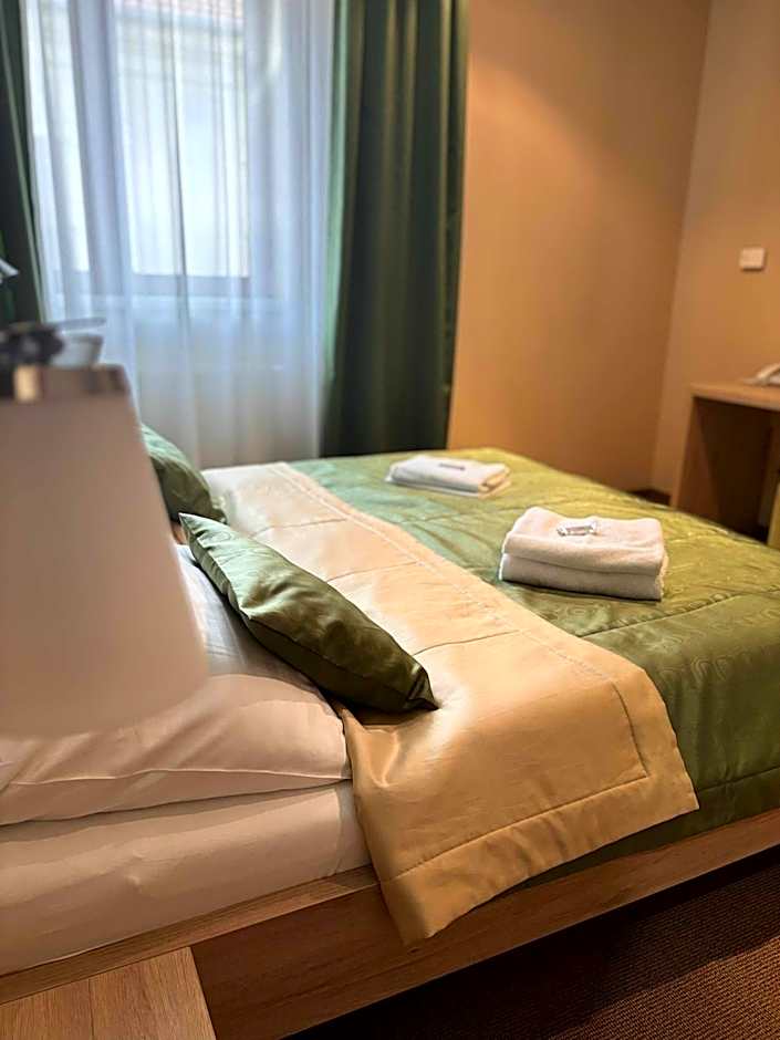 Hotel Stardust