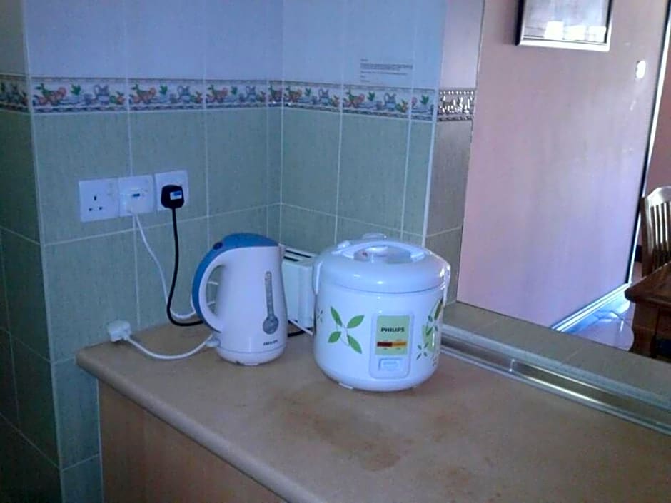 Homestay Marina Court