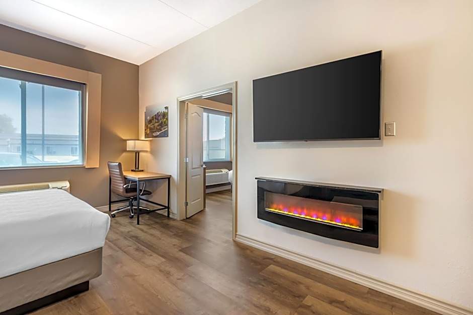 Best Western Plus 1000 Islands Hotel & Suites