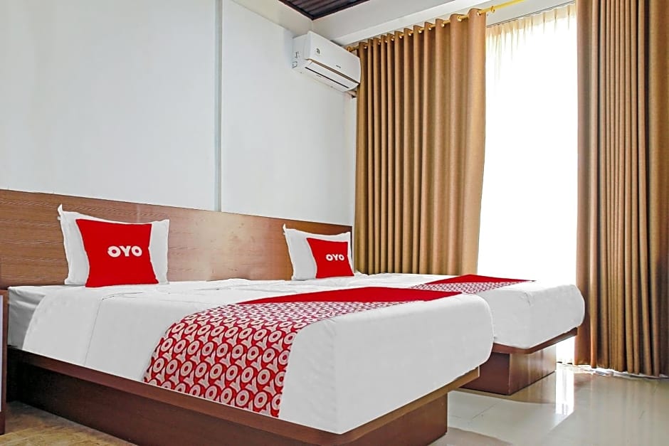 OYO 90221 Makarim Guest House Syariah