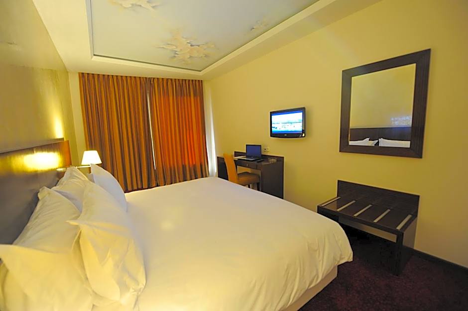 Rive Hotel