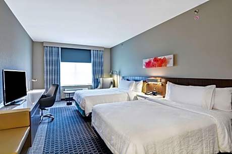 Queen Room with Two Queen Beds - Hearing Access