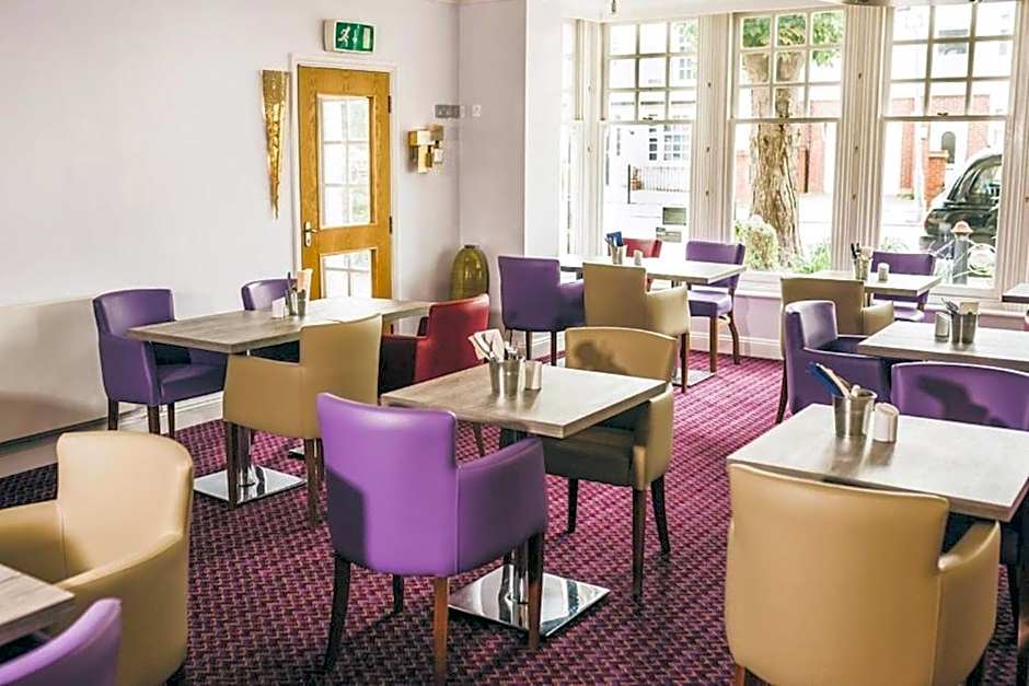 The Queensgate Hotel