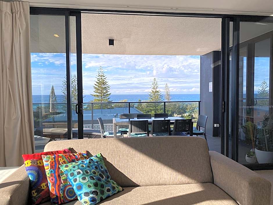 Boardwalk Burleigh Beach - Official