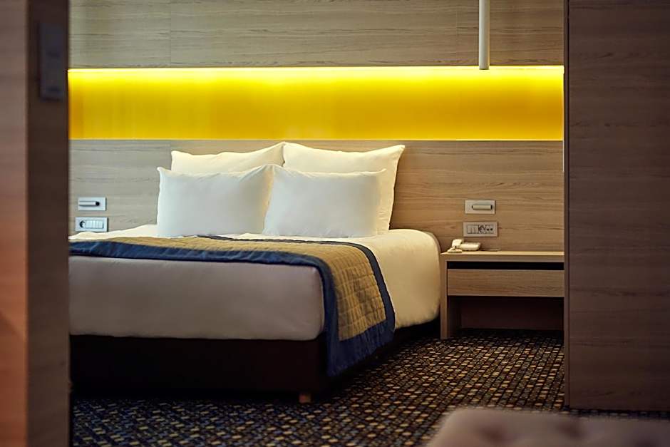 Bristol Art & Medical SPA