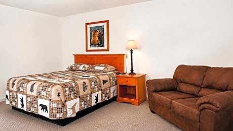 Standard Queen Room