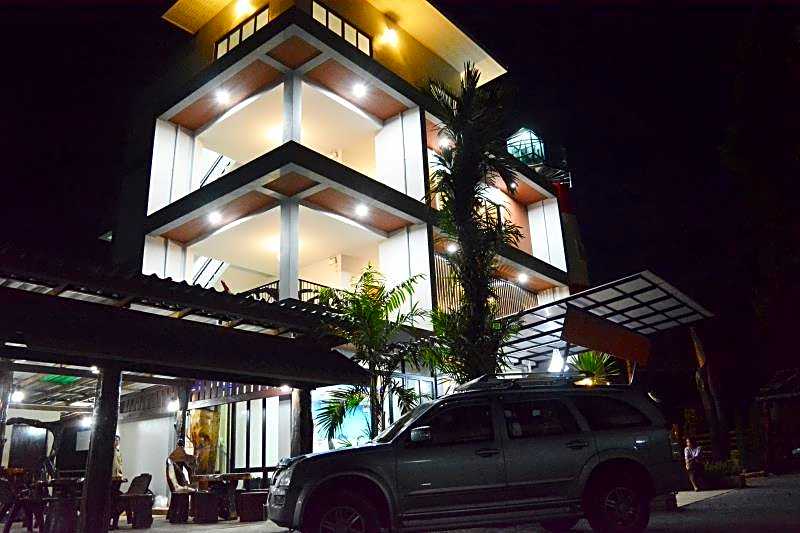 krabi lighthouse @ aonang