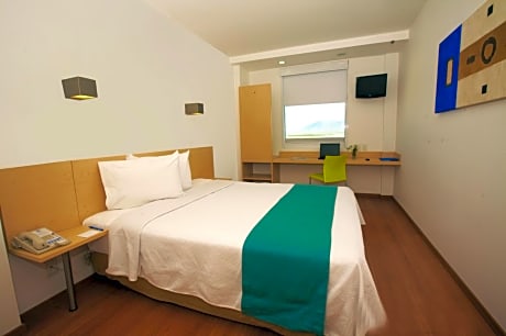 Superior Queen Room