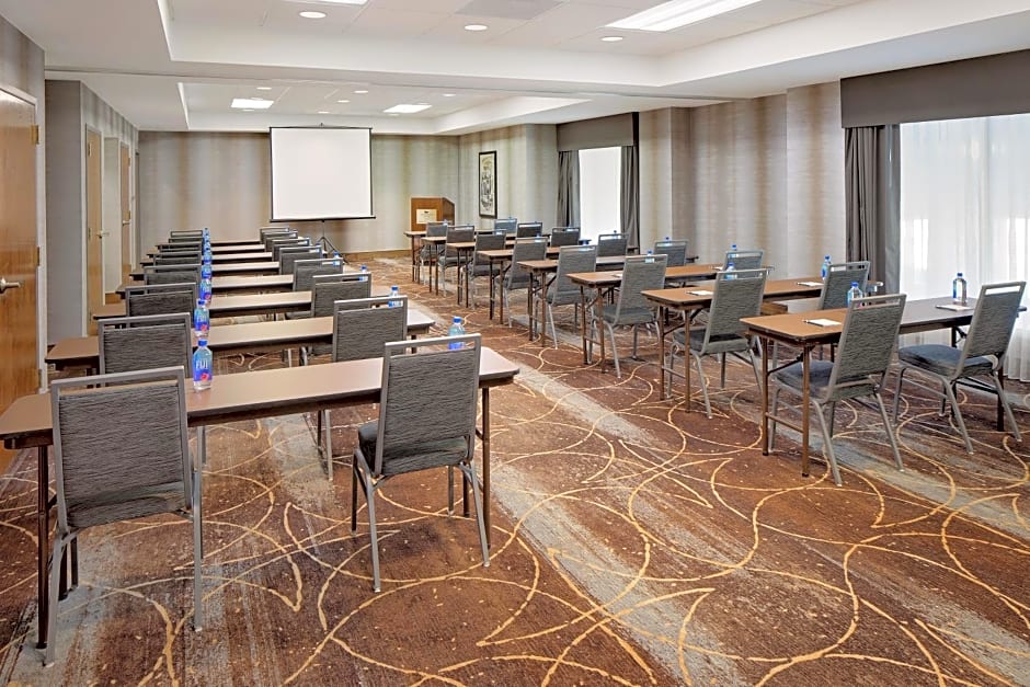 Homewood Suites by Hilton Dallas Market Center
