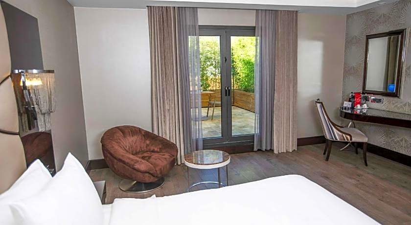 DoubleTree by Hilton Istanbul Gayrettepe