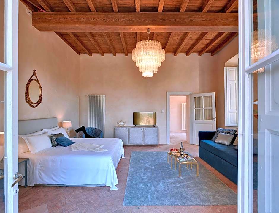 Dandelion Como Suites & Park