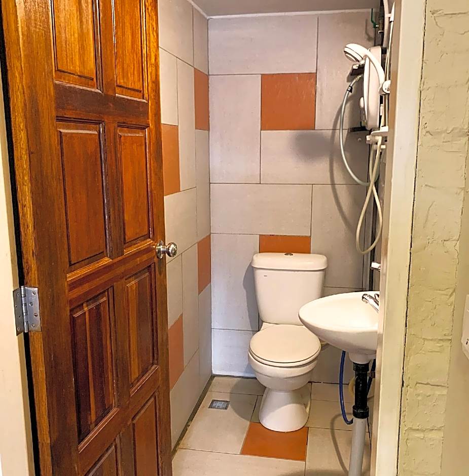 AE Semporna Guesthouse