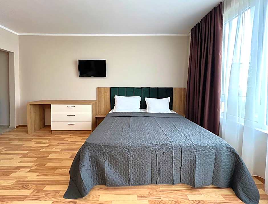 Sineva Del Sol Apartments