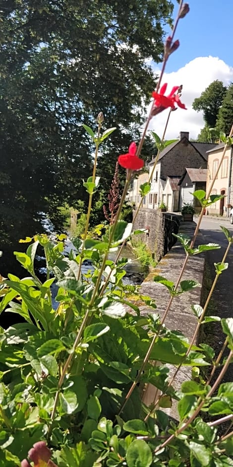 Sweeting's B & B Chailland