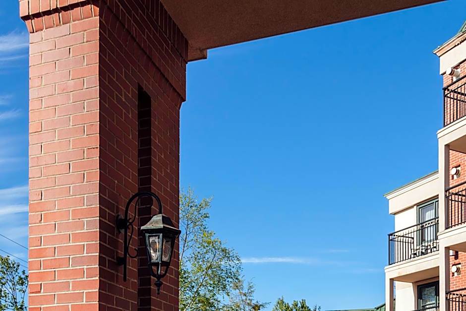 The Grand Hotel Nanaimo