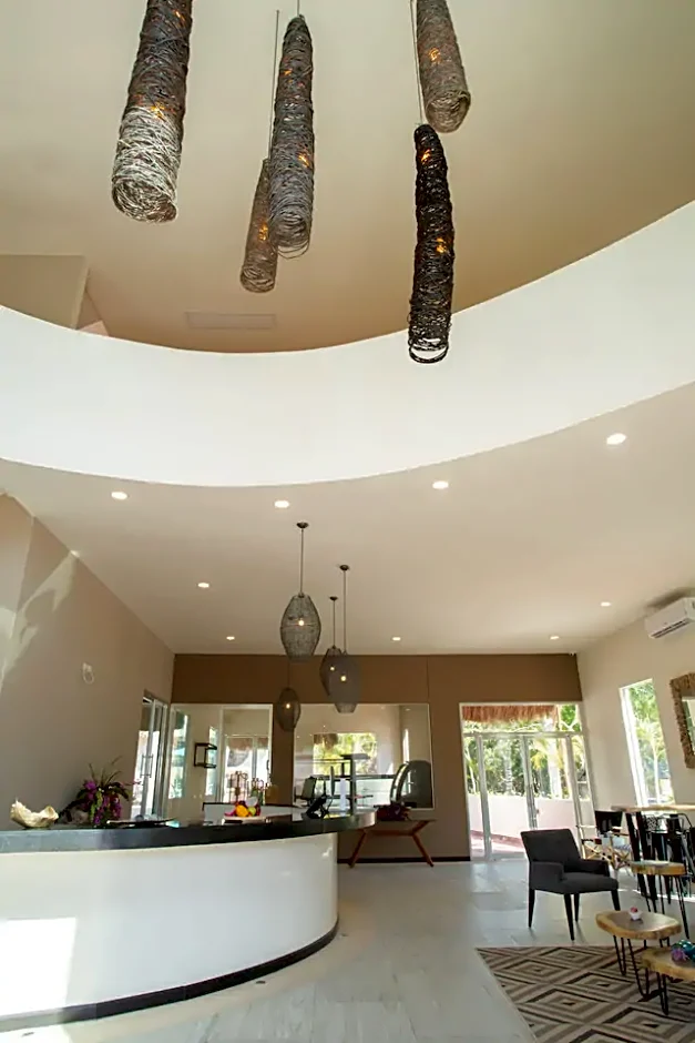 Casa Kaoba Hotel & Suites